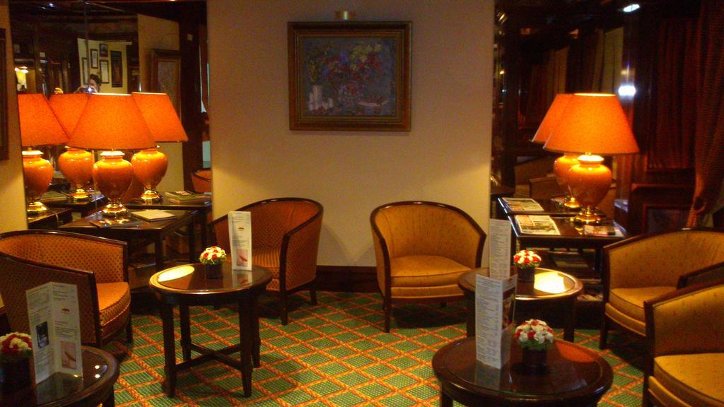 Hotel Le Flamboyant Annecy Zewnętrze zdjęcie