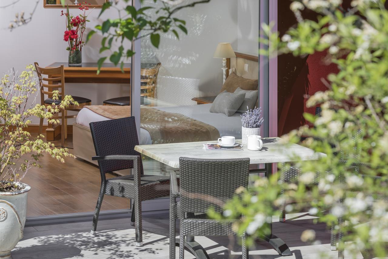 Hotel Le Flamboyant Annecy Zewnętrze zdjęcie