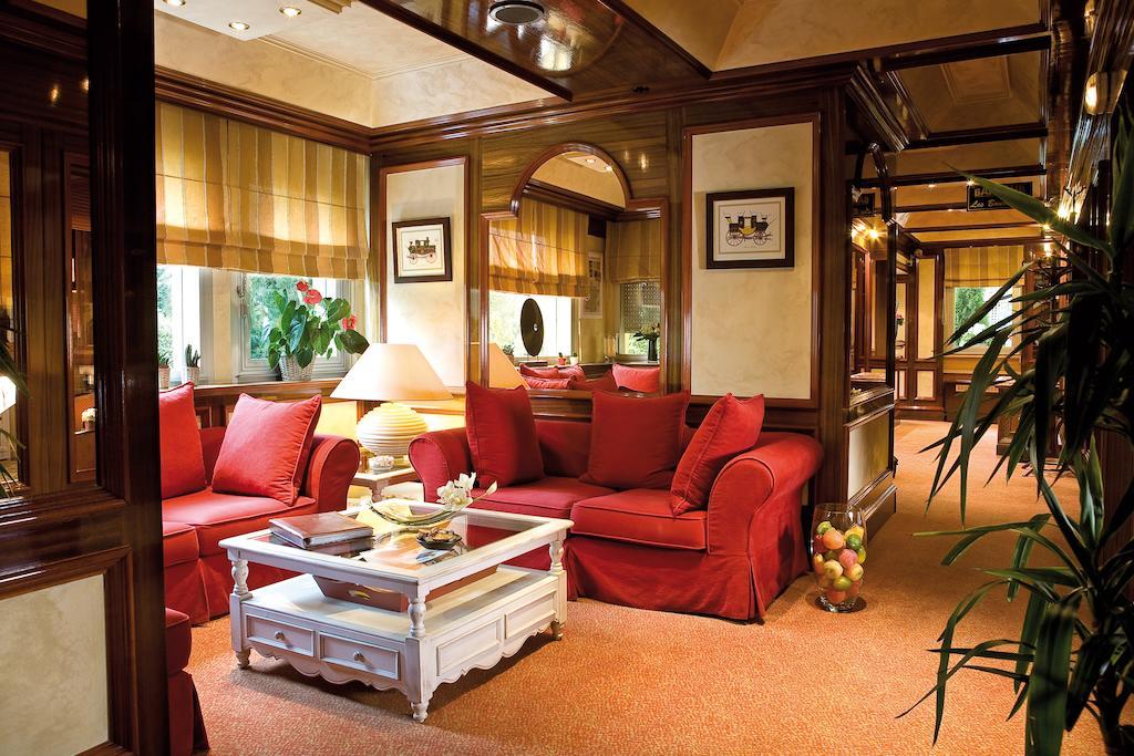 Hotel Le Flamboyant Annecy Zewnętrze zdjęcie
